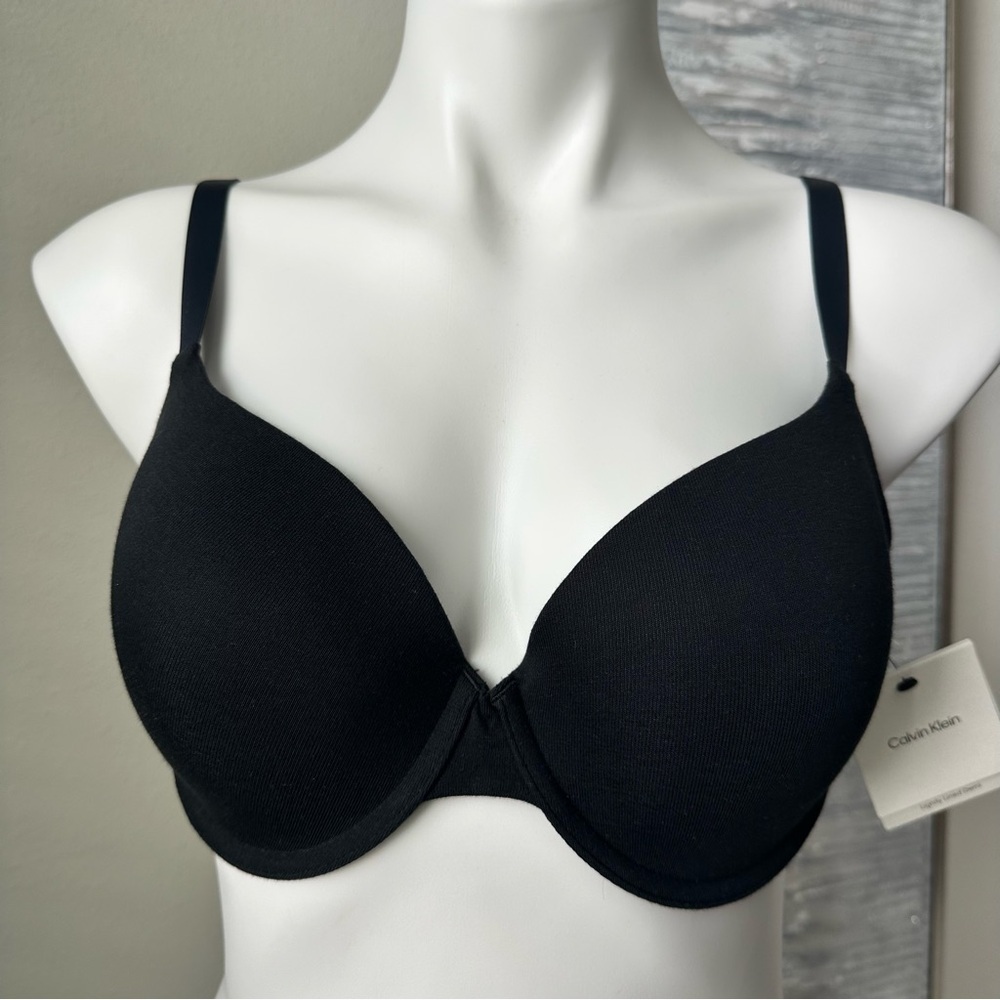 Calvin Klein Lightly Lined Demi Black Bra Size 38C